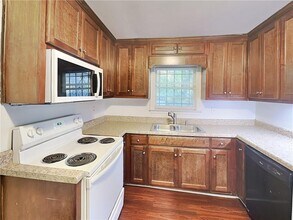 816 Gertrude Pl NW in Atlanta, GA - Building Photo - Building Photo