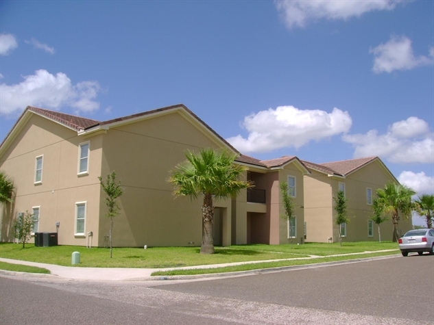 Dominion Apartments in McAllen, TX - Building Photo