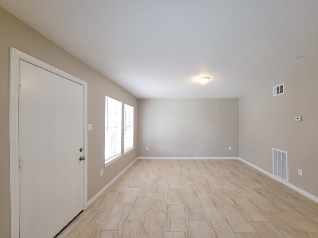 property at 3206 Lobit Dr