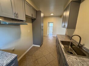 1915 Cedar Ave in Long Beach, CA - Building Photo - Building Photo