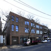 10-24 Palmer Ave in Bronxville, NY - Building Photo