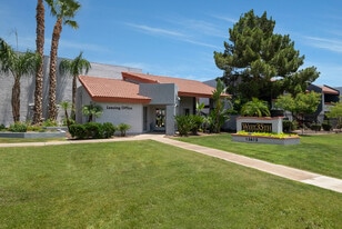 West 35th Apartments in Phoenix, AZ - Building Photo