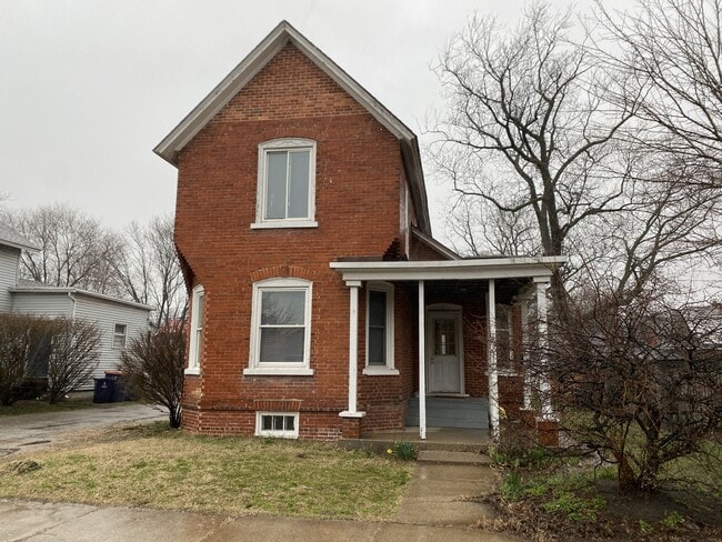 11 W 14th St in Holland, MI - Building Photo - Building Photo