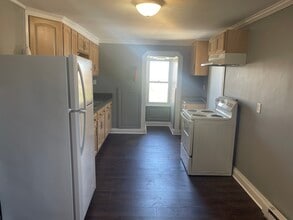 128 High St, Unit 3 in Hanover, PA - Foto de edificio - Building Photo