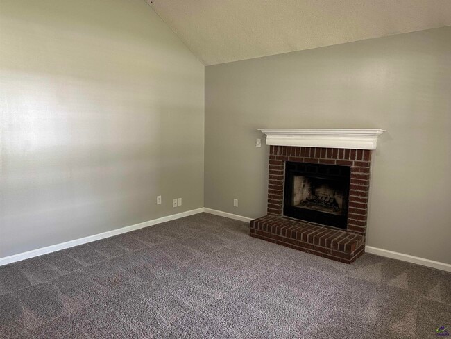 217 Ridge Bend Dr in Centerville, GA - Building Photo - Building Photo