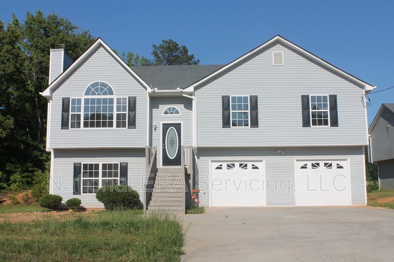 134 Muirwood Dr in Temple, GA - Foto de edificio