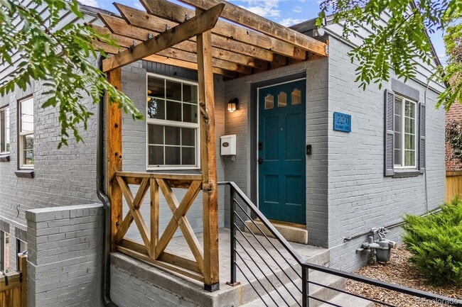 2290 Jasmine St in Denver, CO - Building Photo - Building Photo