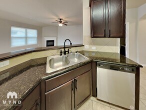 1417 Castle Creek Dr in Little Elm, TX - Foto de edificio - Building Photo