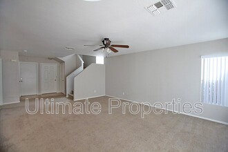 11533 W Laurel Ln in El Mirage, AZ - Building Photo - Building Photo