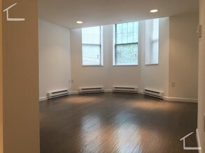 111 Queensberry St, Unit D in Boston, MA - Building Photo - Building Photo