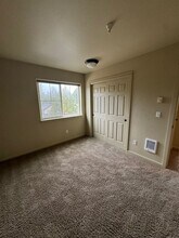 1949 Monterey Pines Dr in Bend, OR - Building Photo - Building Photo