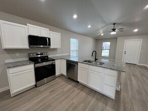 1617 132nd St in Lubbock, TX - Building Photo - Building Photo