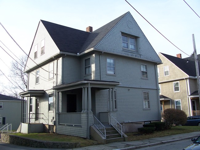 435 Cherry St in Fall River, MA - Building Photo - Building Photo