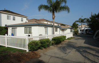 2649-2659 Orange Ave in Costa Mesa, CA - Building Photo - Building Photo