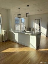 69 Kimball Dr in New Britain, CT - Foto de edificio - Building Photo