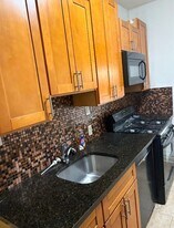 5 Laidlaw Ave in Jersey City, NJ - Building Photo