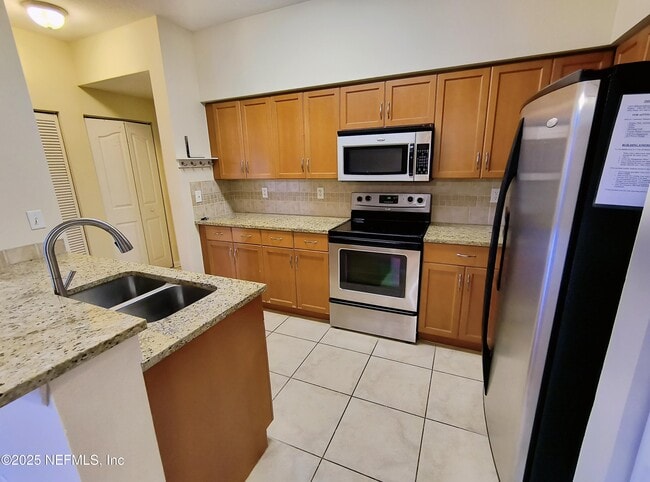 10435 Mid Town Pkwy in Jacksonville, FL - Building Photo - Building Photo