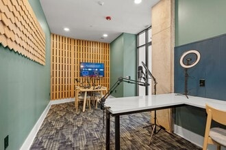 Alton Mill District in Charlotte, NC - Foto de edificio - Building Photo