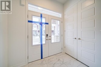 125 Leslie Richards St in Markham, ON - Building Photo - Building Photo