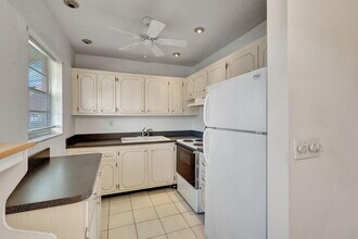 332 Sheffield N in West Palm Beach, FL - Building Photo - Building Photo