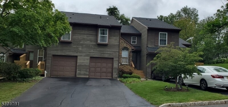 45 Chicopee Dr in Princeton, NJ - Building Photo