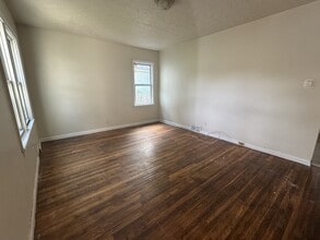 44 Locust St in Rochester, NY - Building Photo - Building Photo