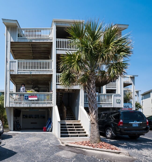 property at 1801 Canal Dr