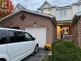 19 Astoria Crescent in Ottawa, ON - Building Photo