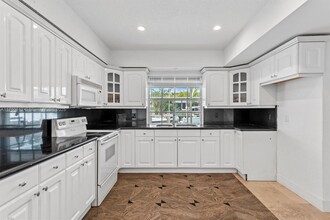 13200 Keystone Ter in North Miami, FL - Building Photo - Building Photo