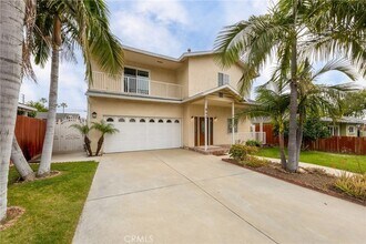 642 N 6th Ave in Upland, CA - Building Photo - Building Photo