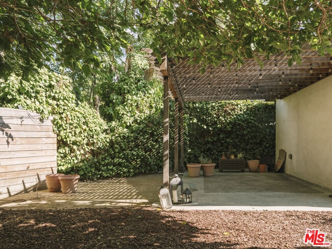 917 N Ave 51 in Los Angeles, CA - Building Photo - Building Photo