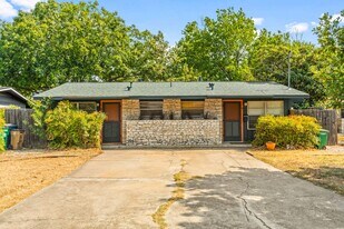 2004 Pasadena Dr in Austin, TX - Building Photo