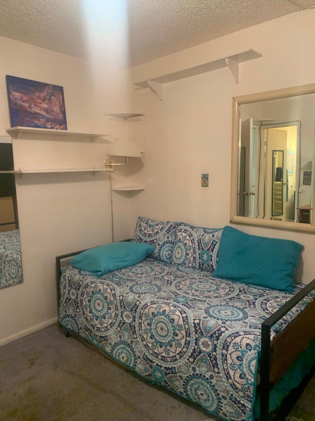 property at 1400 Jessica Ave