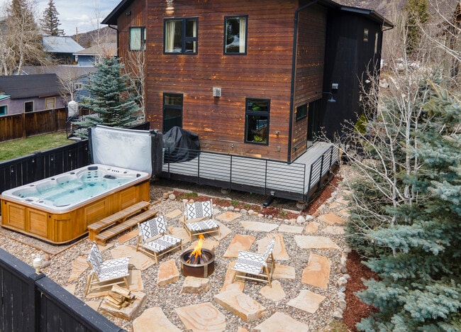 1133 Main St in Minturn, CO - Building Photo - Building Photo