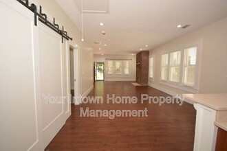 467 Felton Dr NE in Atlanta, GA - Building Photo - Building Photo