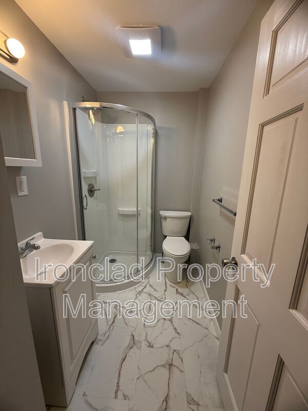 10 Longworth Ave in Middletown, CT - Building Photo - Building Photo