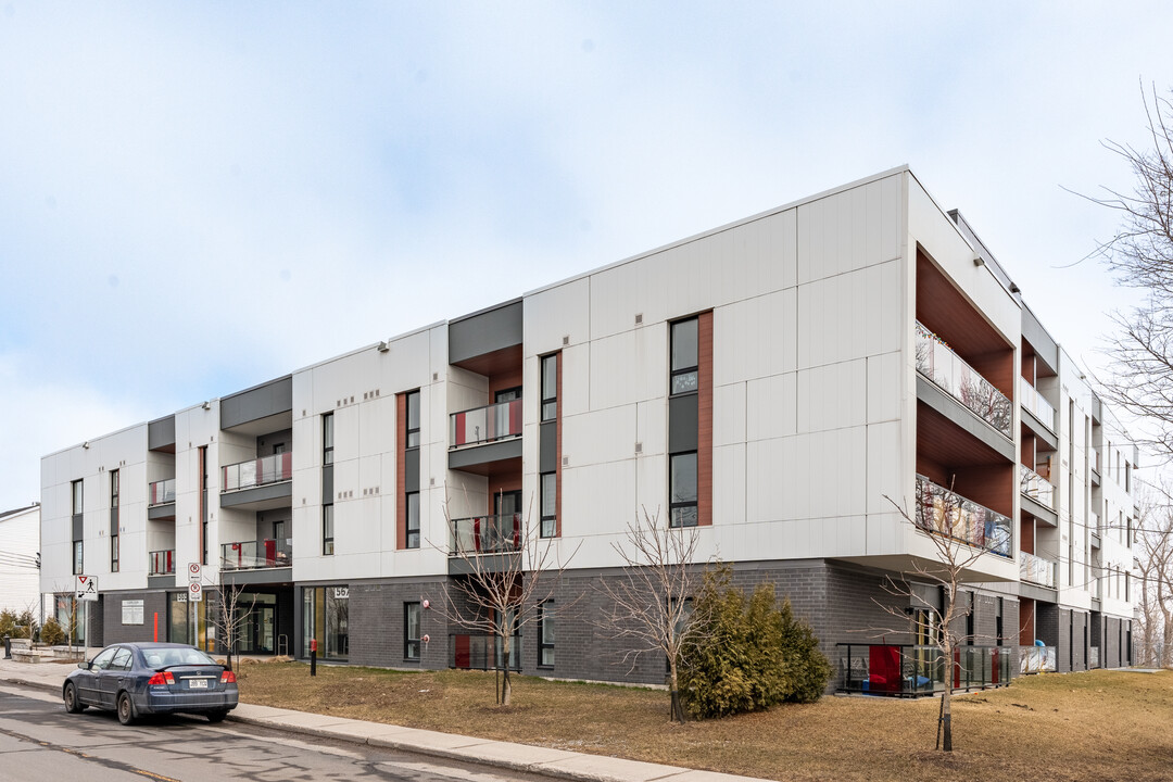 565 Saint-Joseph St in Lévis, QC - Building Photo