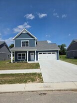 8236 Oak Shade Cir in Davison, MI - Building Photo