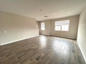 1255 N Arizona Ave, Unit 1032 in Chandler, AZ - Building Photo - Building Photo