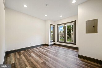 119 S Broad St in Kennett Square, PA - Building Photo - Building Photo