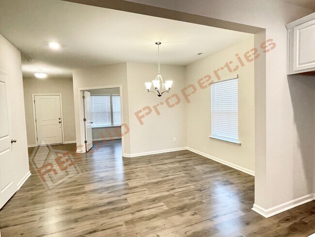 924 Arlington Wood St in Fuquay Varina, NC - Building Photo - Building Photo