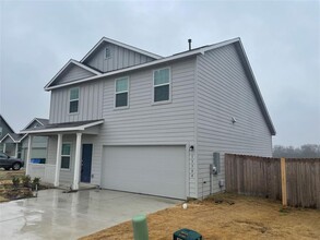 13304 Mussel Rn in Elgin, TX - Building Photo - Building Photo