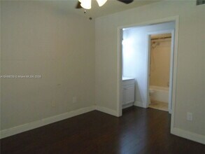 4221 W McNab Rd in Pompano Beach, FL - Building Photo - Building Photo
