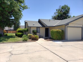 4617 N Charles Ave, Unit 101 in Fresno, CA - Building Photo - Building Photo