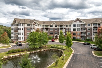Applewood Pointe of Roseville at Central Park in Roseville, MN - Building Photo - Building Photo