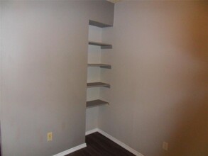 811 Sirocco Dr in Austin, TX - Building Photo - Building Photo