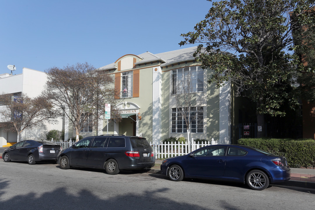 The Victorian in Los Angeles, CA - Building Photo