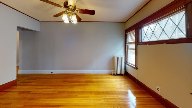 72 Harlow St, Unit 1 in Arlington, MA - Building Photo - Building Photo