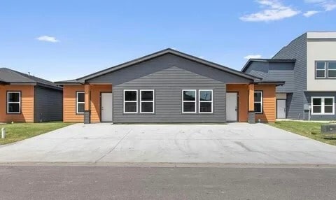 property at 4984 Alexa Rd