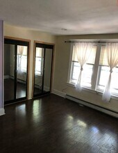 4830 91st Pl, Unit 3 in Elmhurst, NY - Building Photo - Building Photo